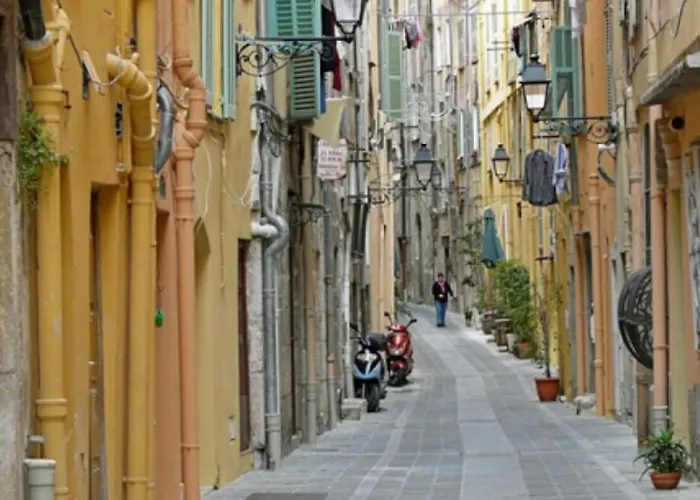 Studio Vieille Ville Tout Equipe Sans Ascenseur Apartment Menton